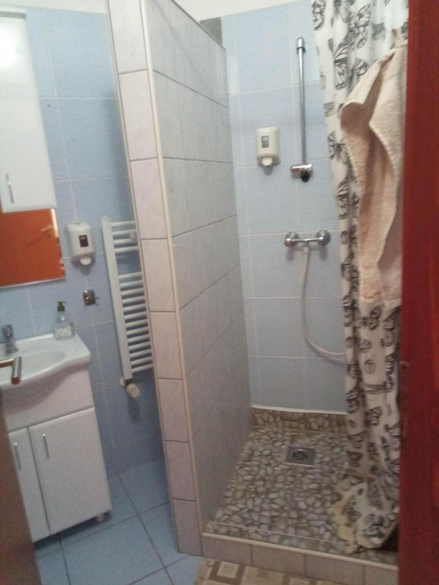 Oazis Wellness Apartman2 Hajdúszoboszló Chambre photo