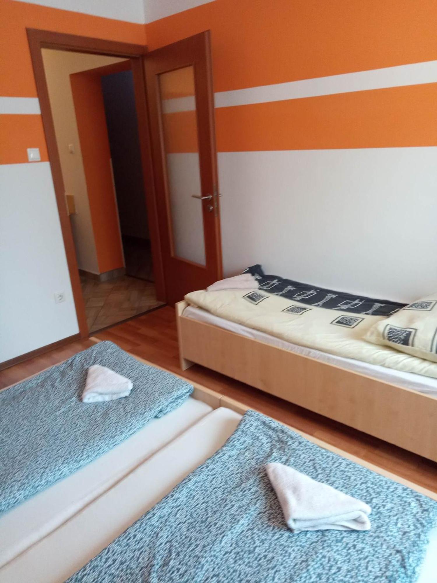 Oazis Wellness Apartman2 Hajdúszoboszló Chambre photo