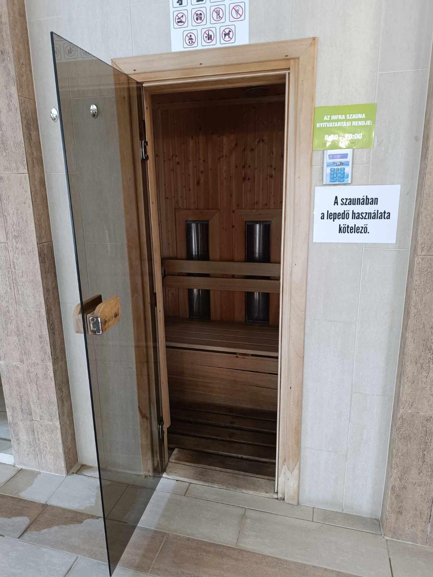 Oazis Wellness Apartman2 Hajdúszoboszló Extérieur photo