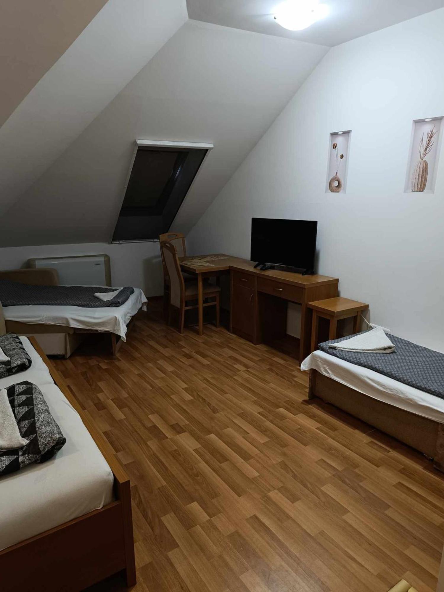 Oazis Wellness Apartman2 Hajdúszoboszló Chambre photo