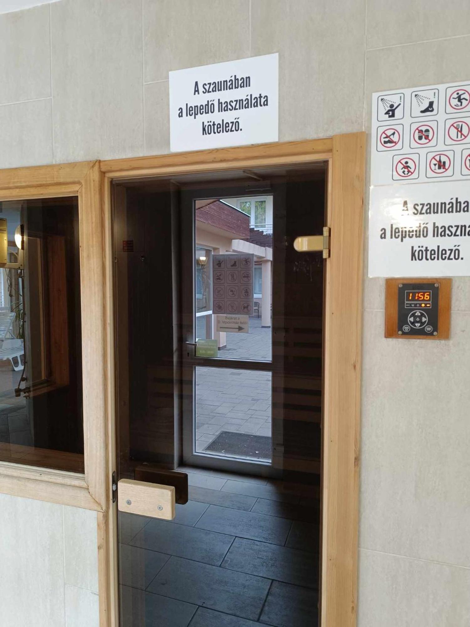 Oazis Wellness Apartman2 Hajdúszoboszló Extérieur photo