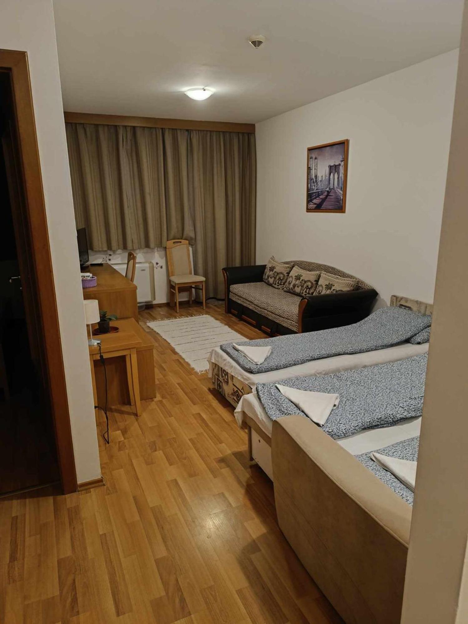 Oazis Wellness Apartman2 Hajdúszoboszló Chambre photo